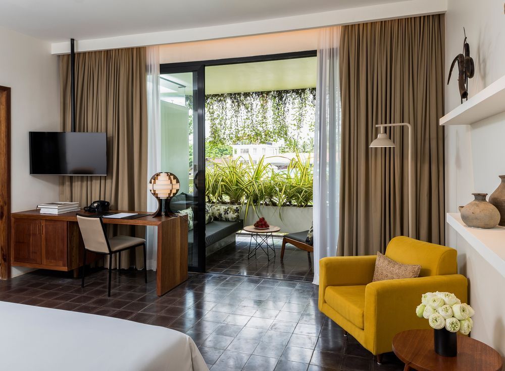 Viroth's Hotel