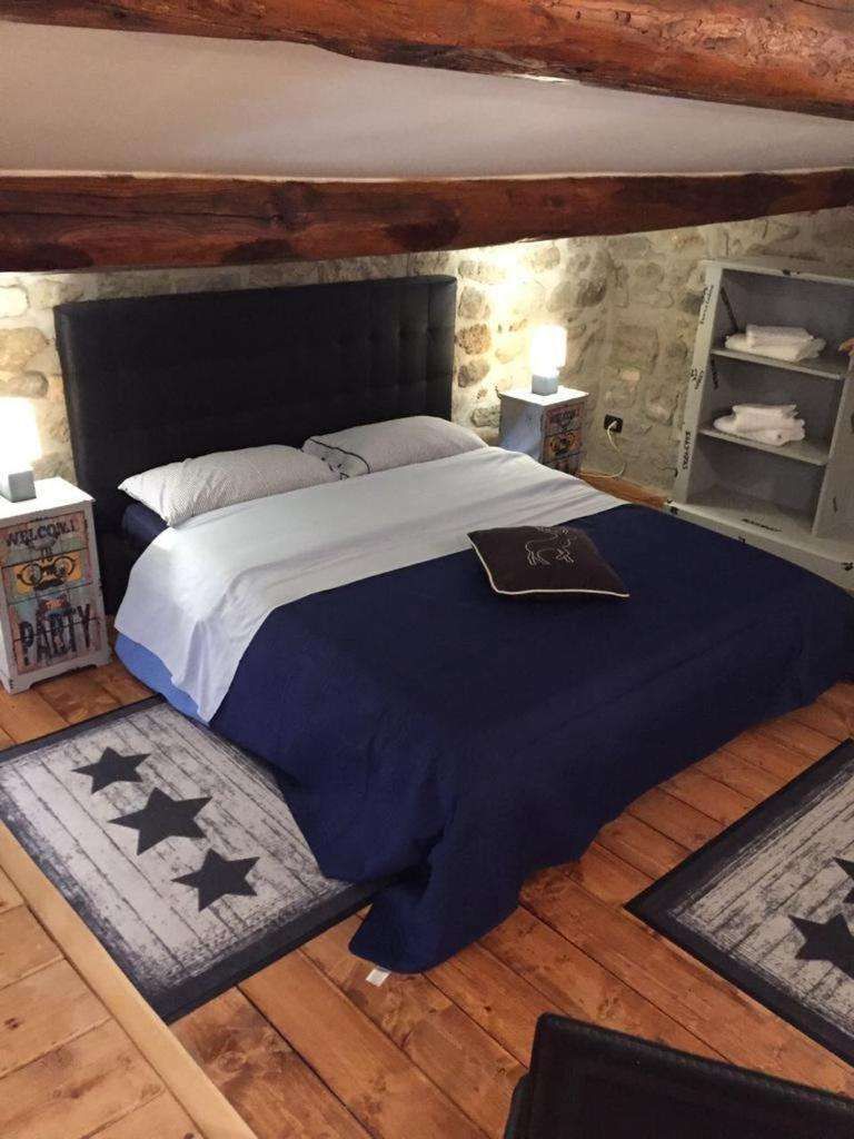 Emc2 Bed & Breakfast
