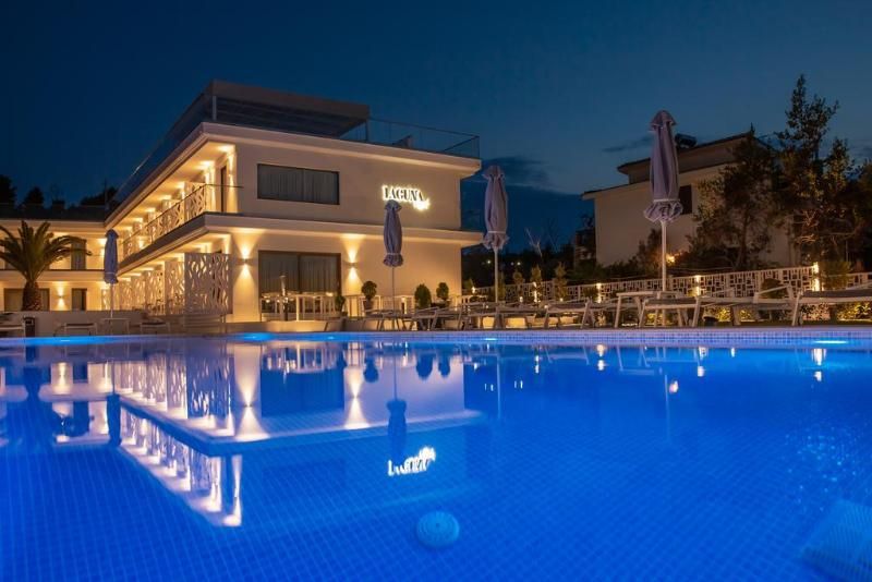 Laguna Resort