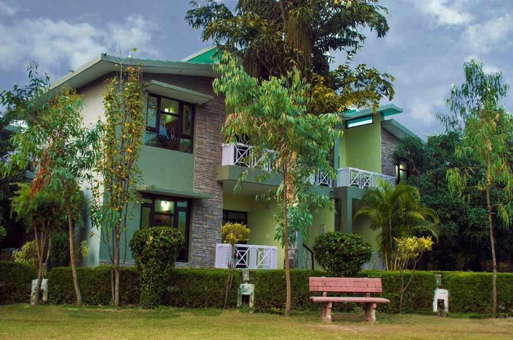 Aamod Corbett Resort & Spa