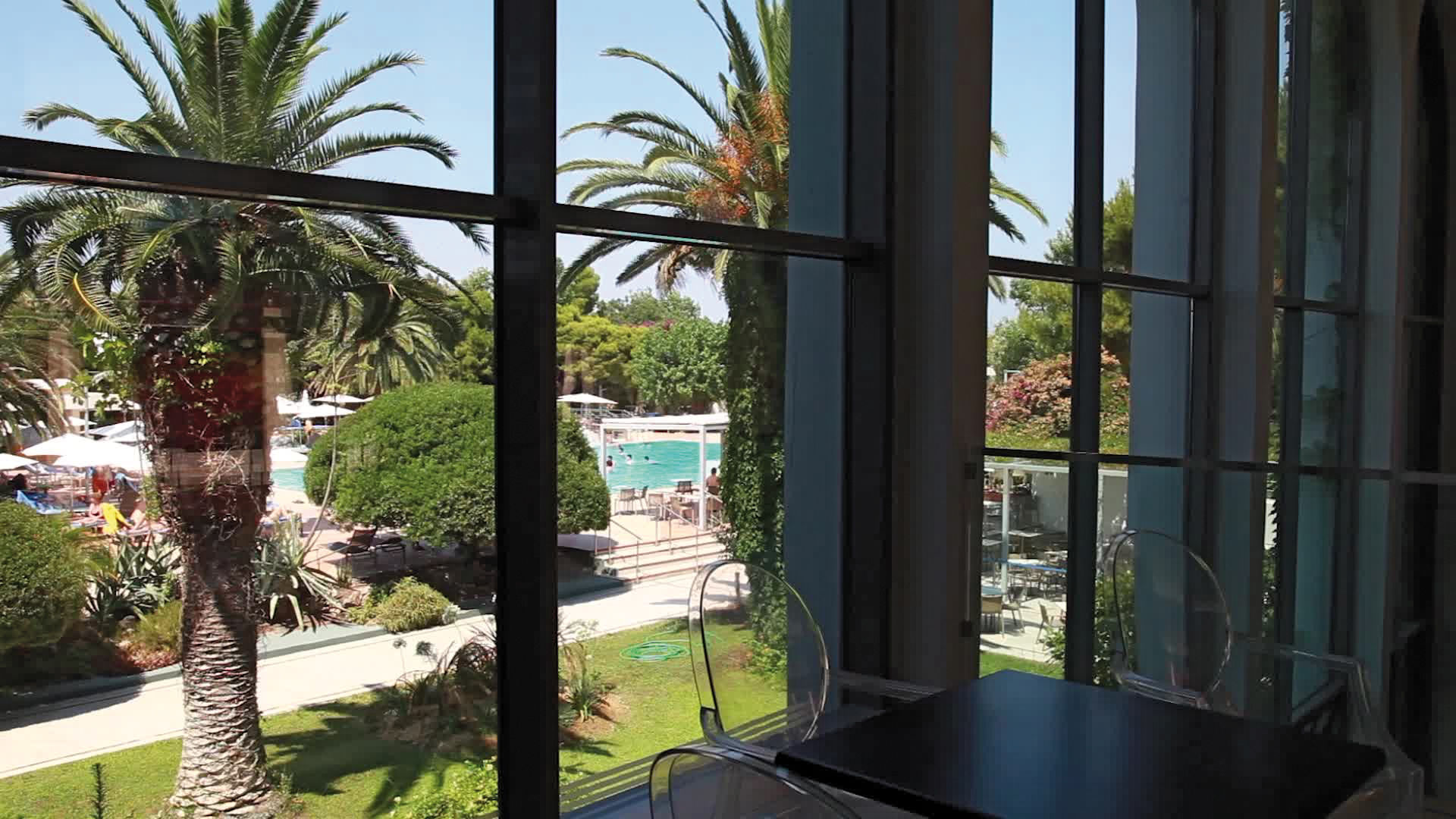 Caravia Beach Hotel & Bungalows