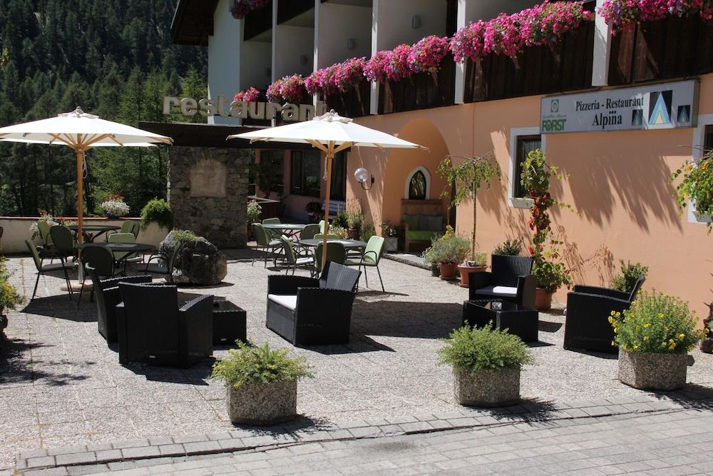 Alpina Mountain Resort