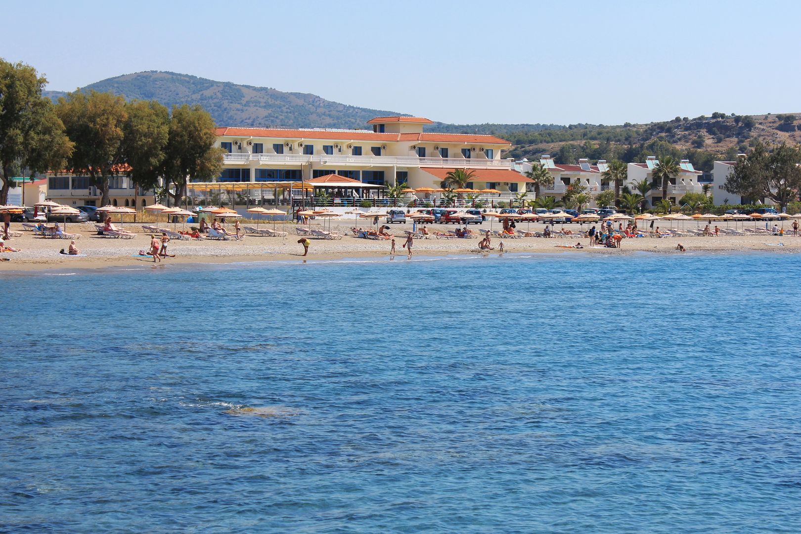 Kamari Plus Hotels