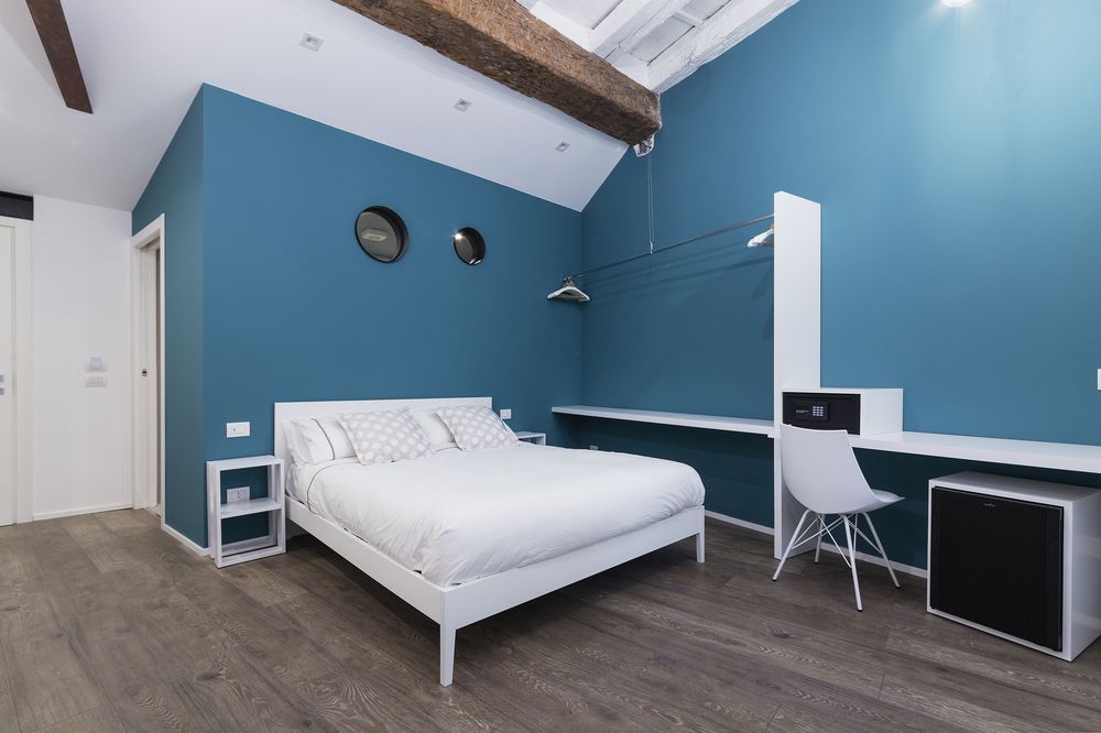 Rumi Rooms