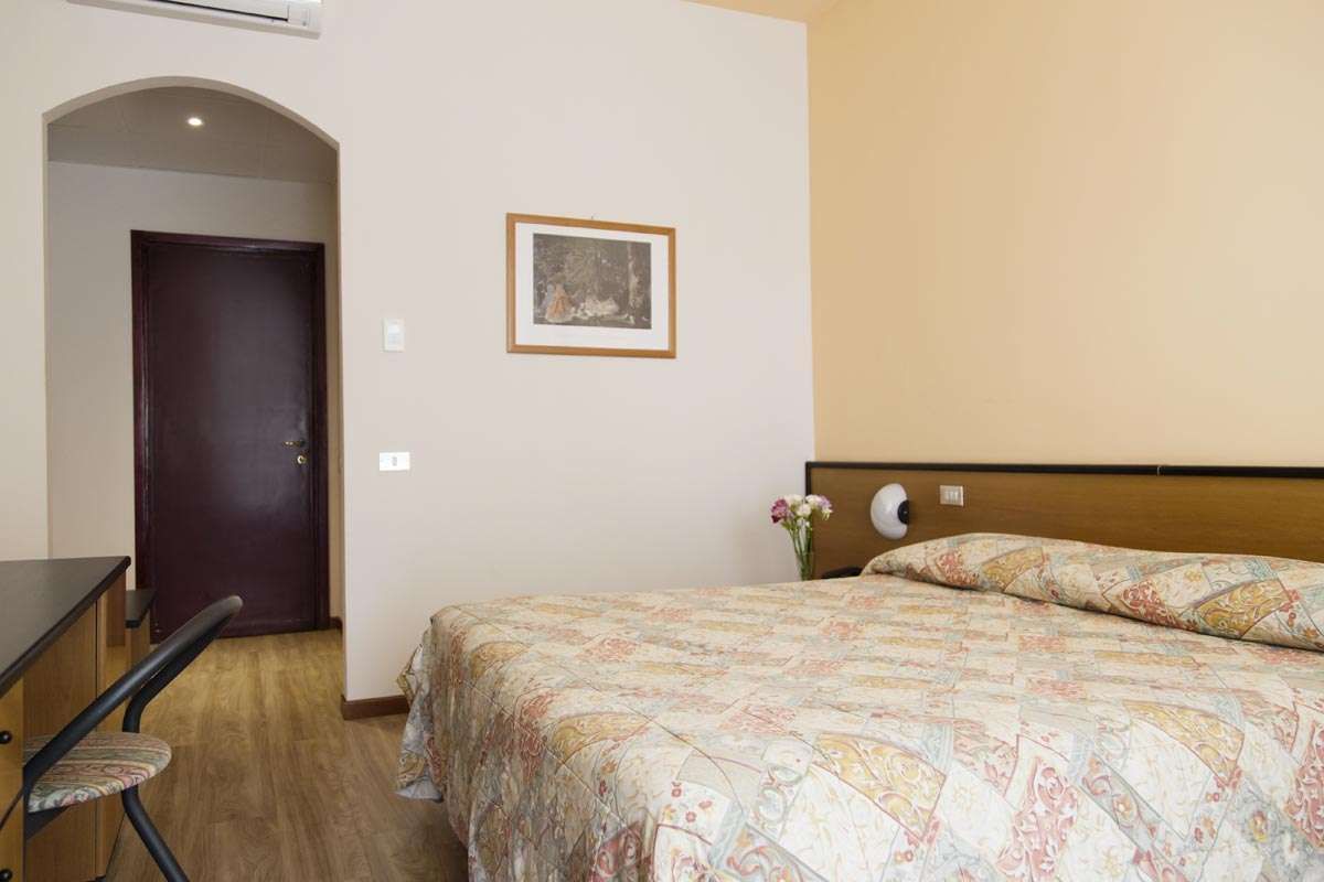 Hotel Aries
