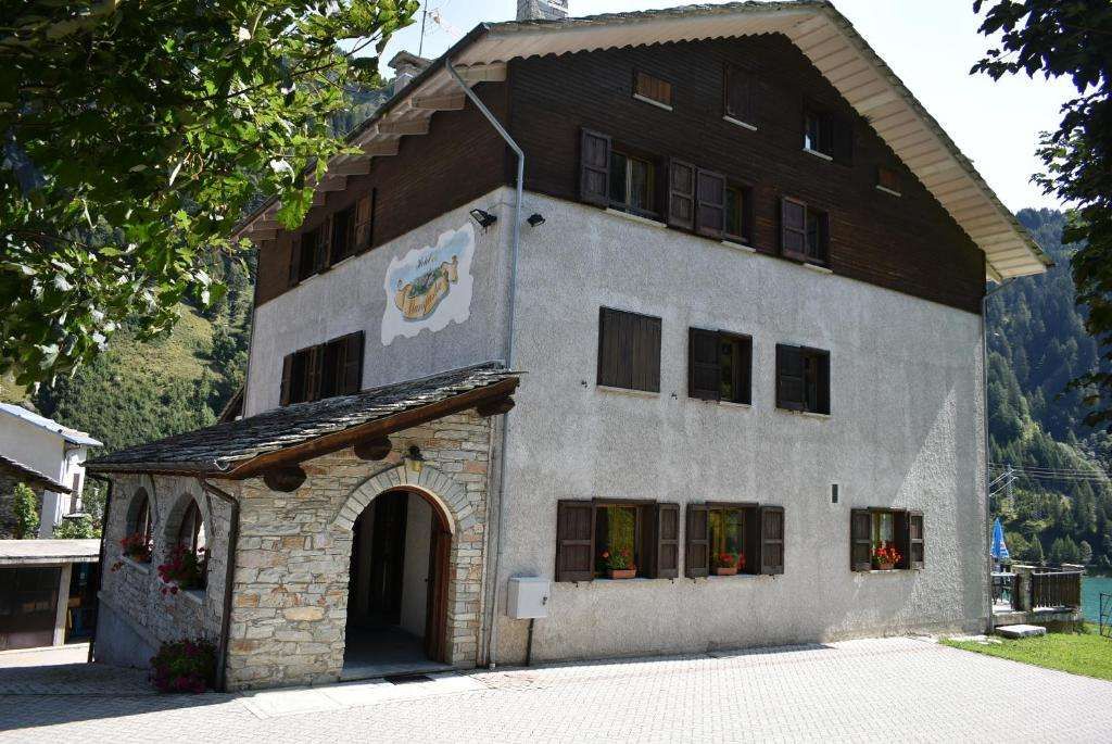 Albergo Mangusta
