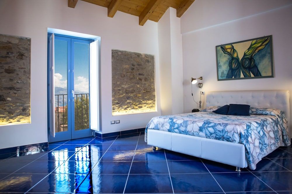 Ispani Inn Resort