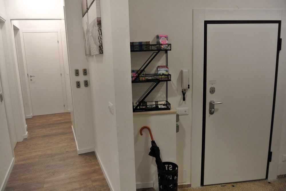 Code Rent A Room