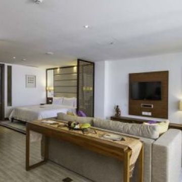 Lv8 Resort Hotel