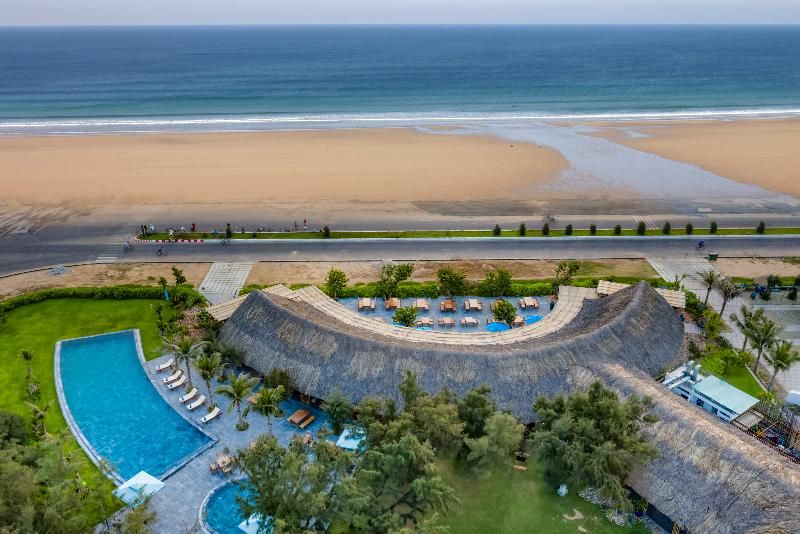 Stelia Beach Resort