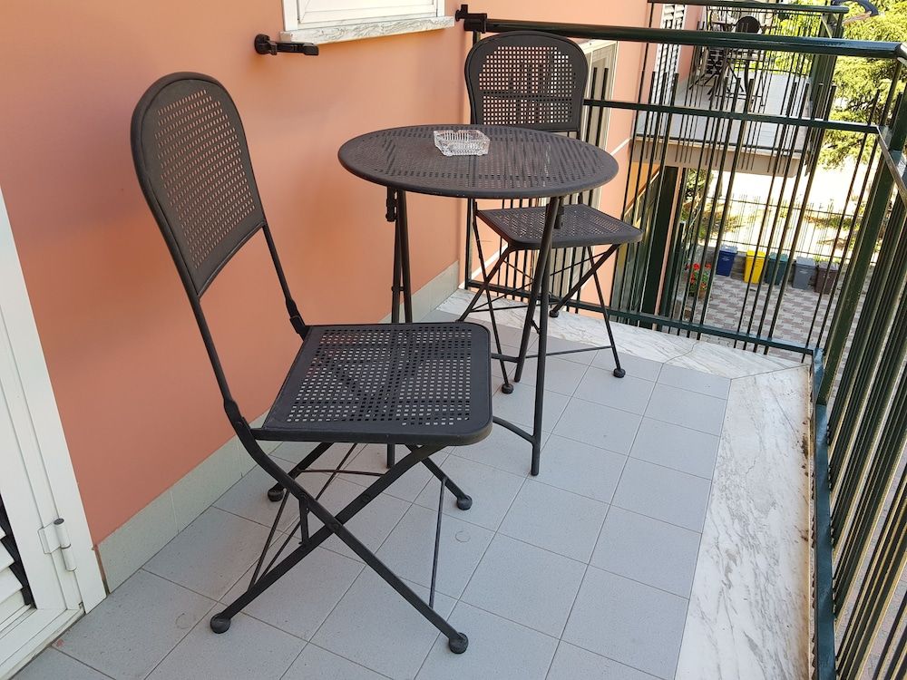 B&B Bluviro