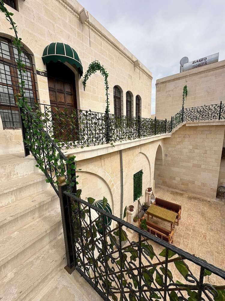Hakim Bey Boutique Hotel