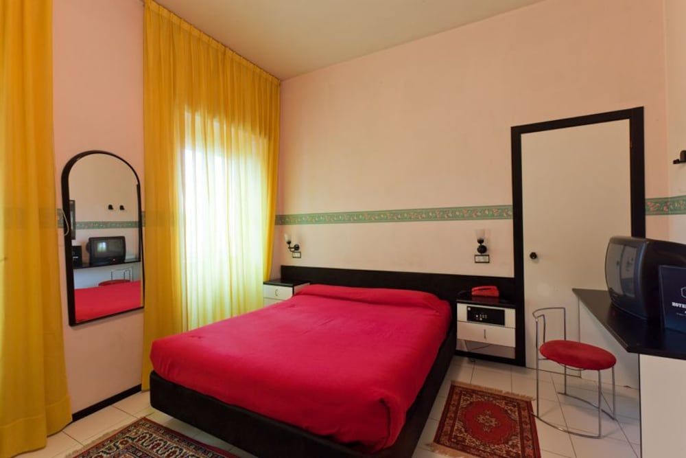 Letizia Hotel