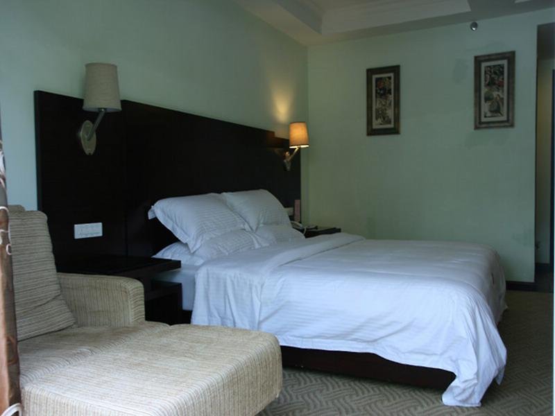 Eva Inn