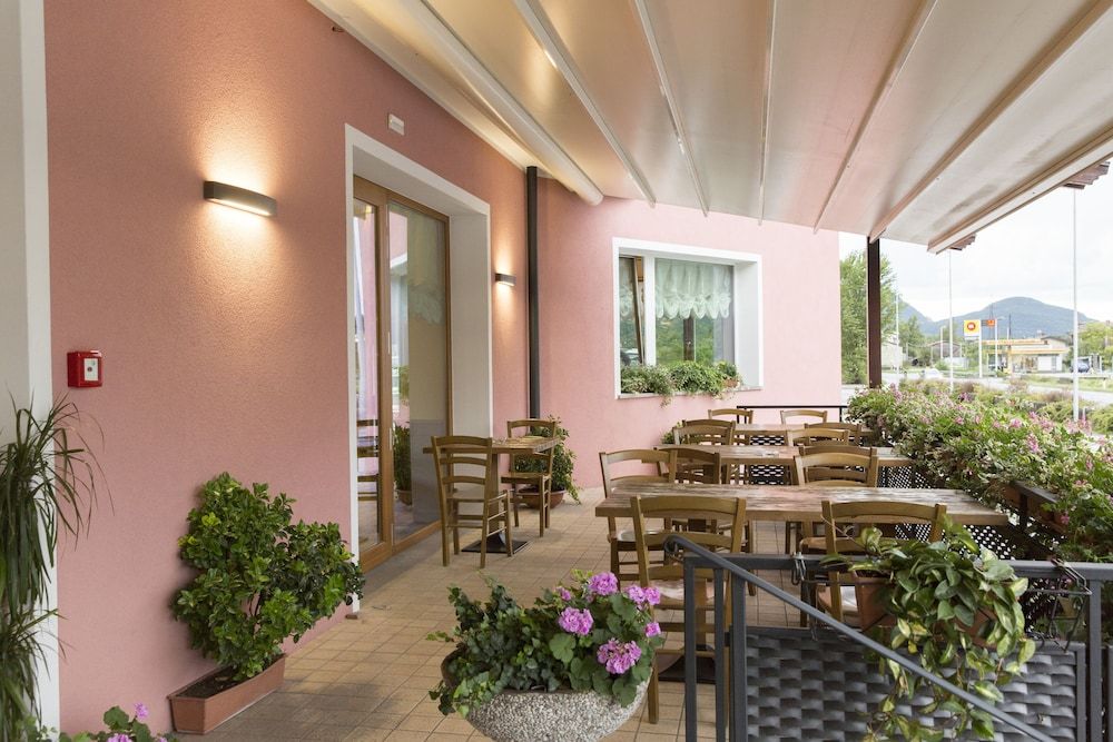 Alma Living Hotel