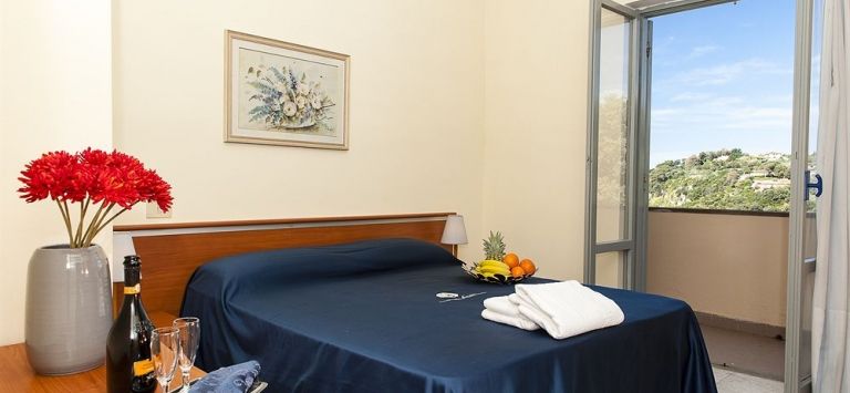 Hotel Ariana