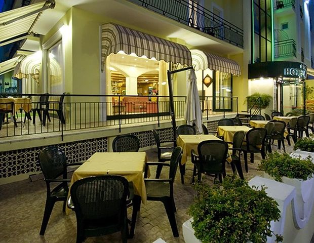 Hotel Athena