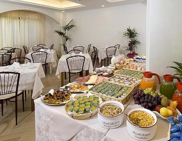 Hotel Athena