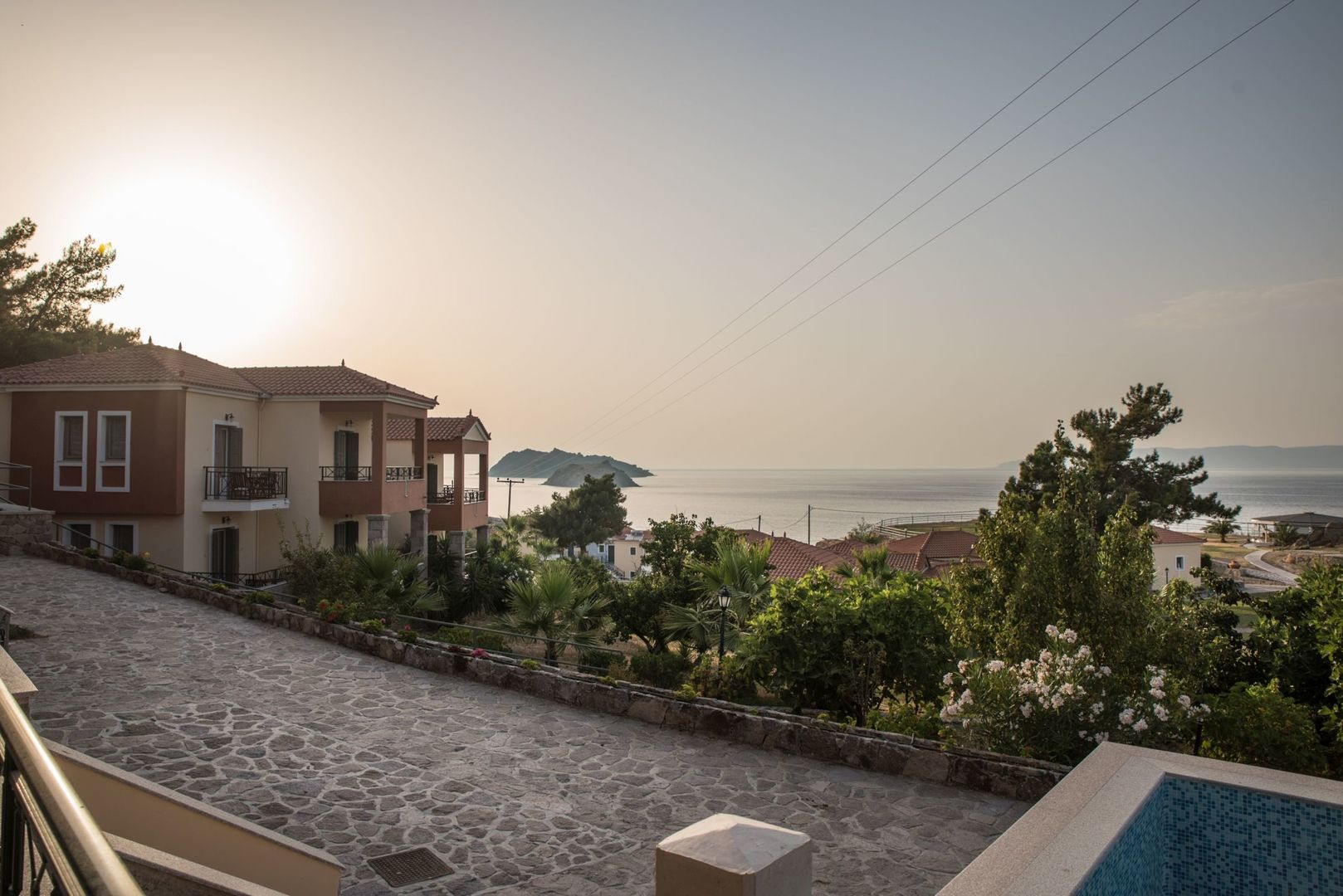 Alma Luxury Resort Hotel