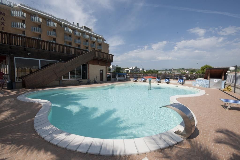 Hotel Maxim's