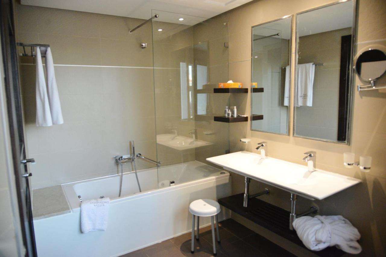 Samarons Hotels