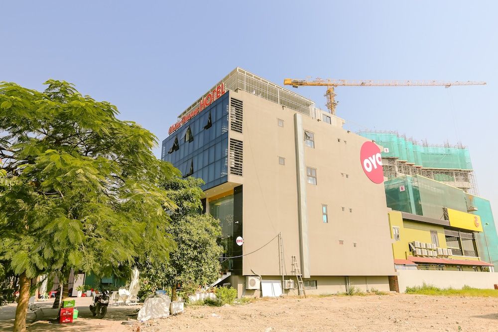 Chieu Duong Hotel by OYO Rooms