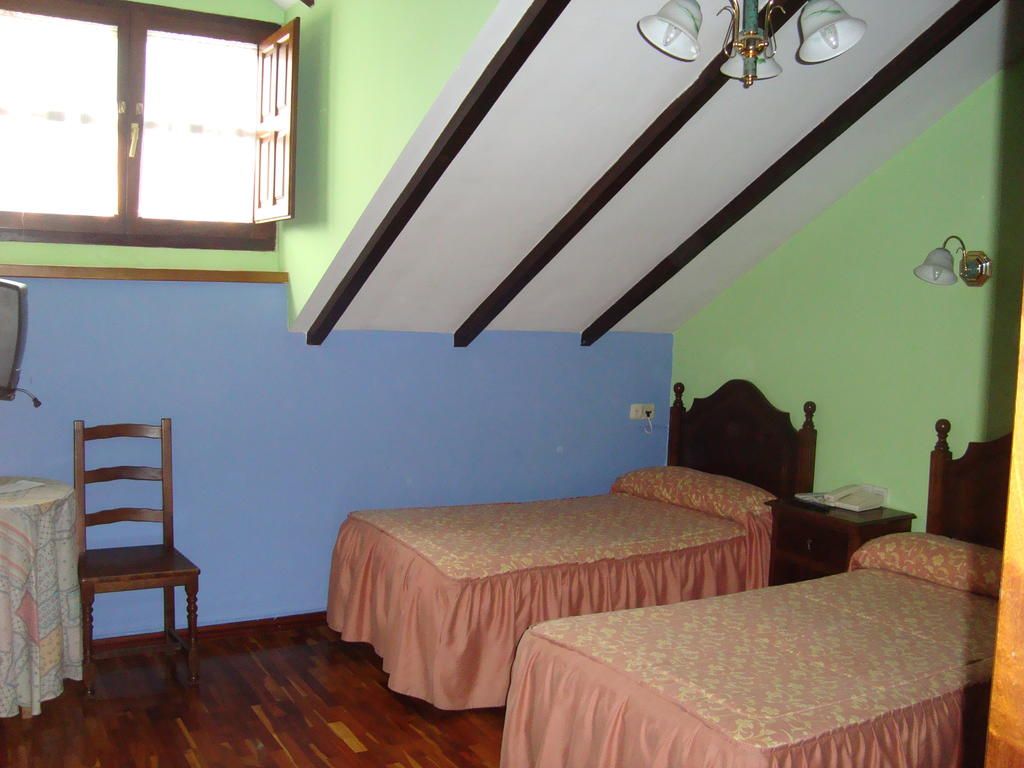 Hosteria Peña Sagra