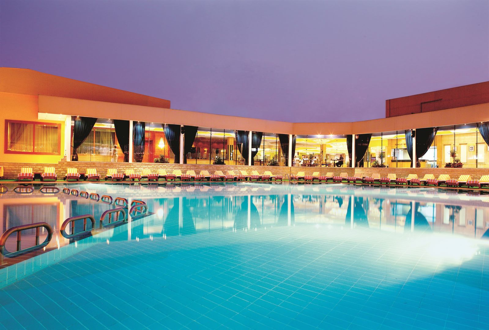 Cairo Pyramids Hotel