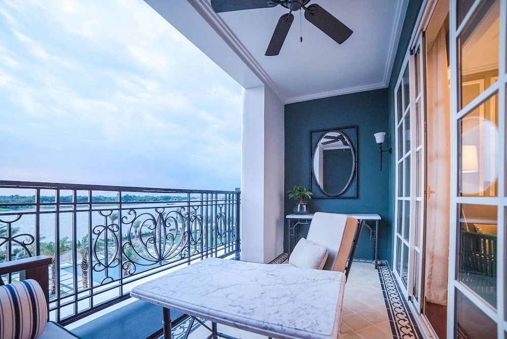 Mia Saigon Luxury Boutique Hotel