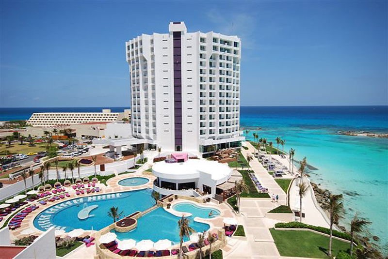 Krystal Grand Cancún