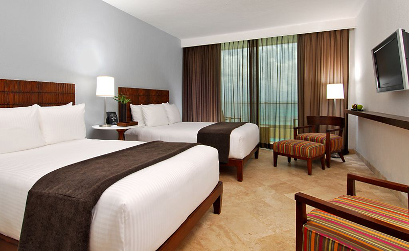 Krystal Grand Cancún