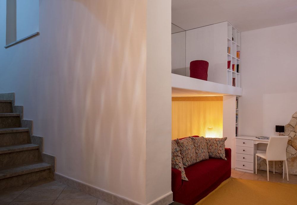 B&B  Anthea