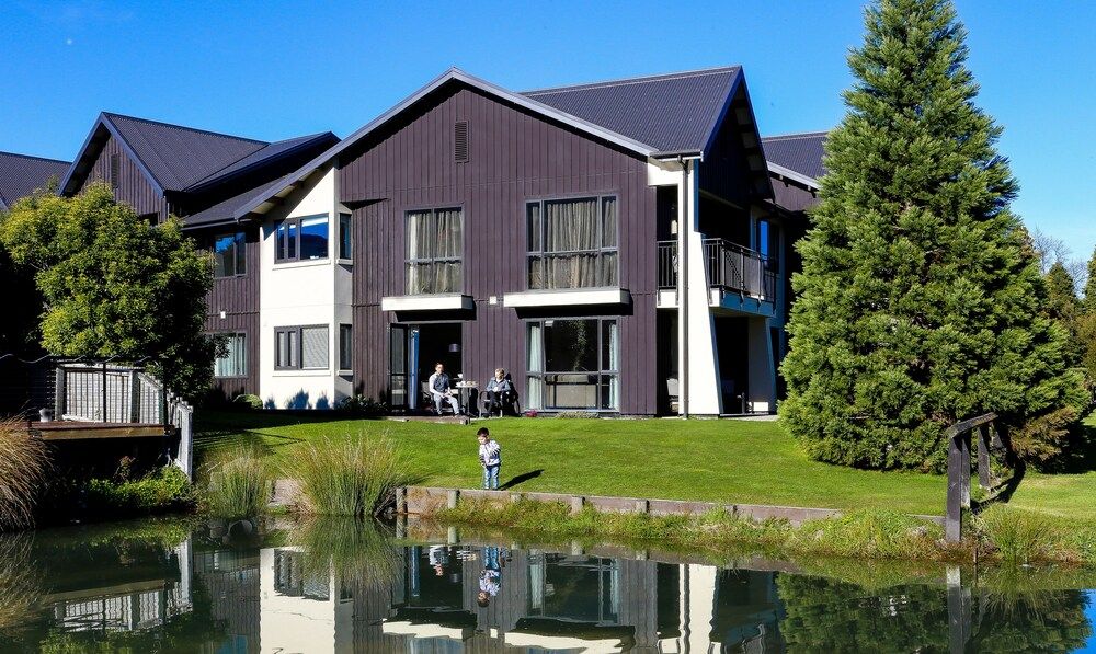 Village Lake Apartments