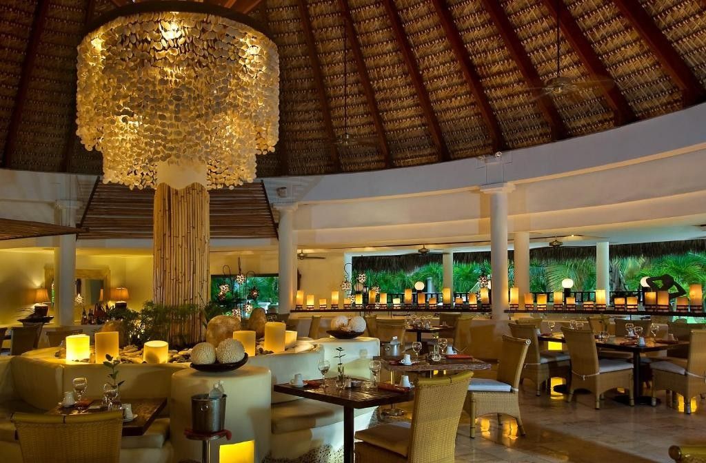 The Level at Meliá Caribe Tropical