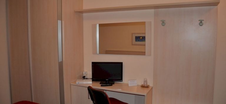 Break House Hotel