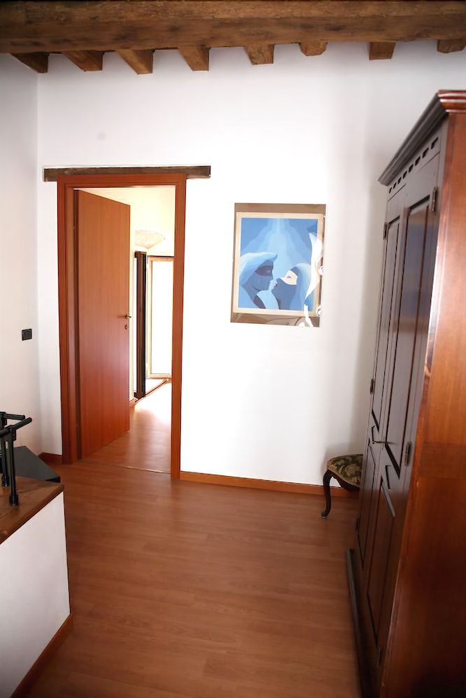 B&B Stradivari