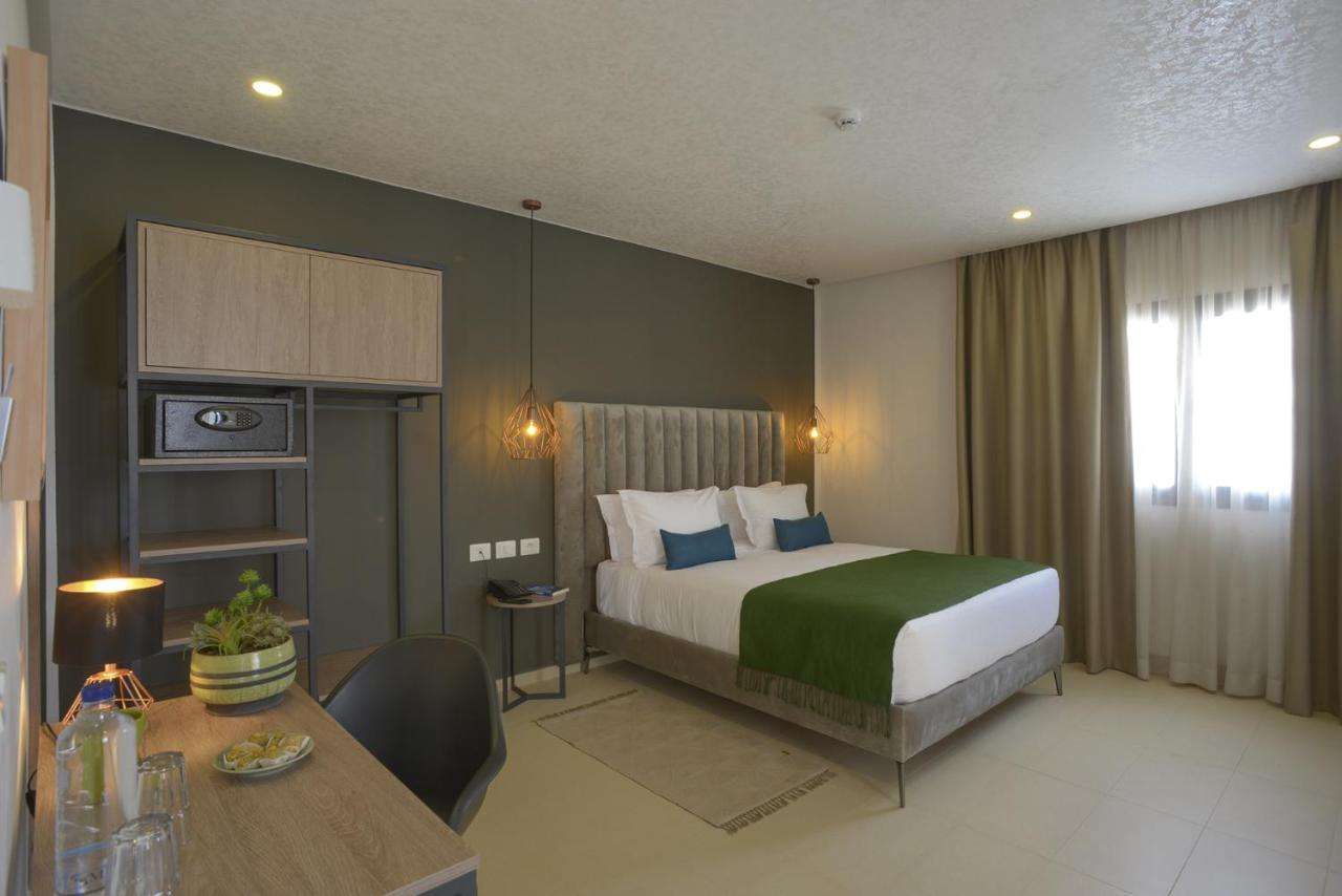 Maia Hotel Suites