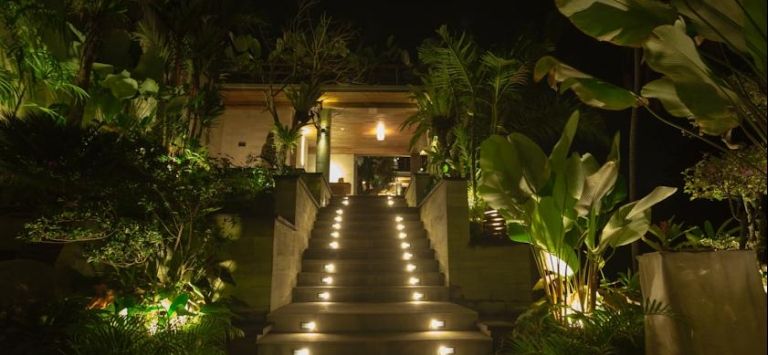 Jiwaklusa Villa