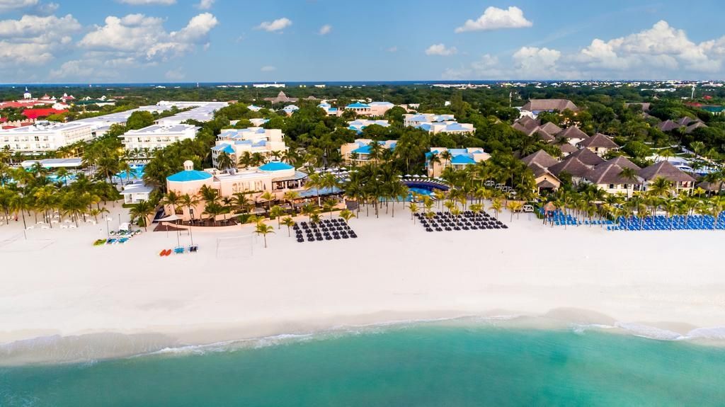 Royal Hideaway Playacar