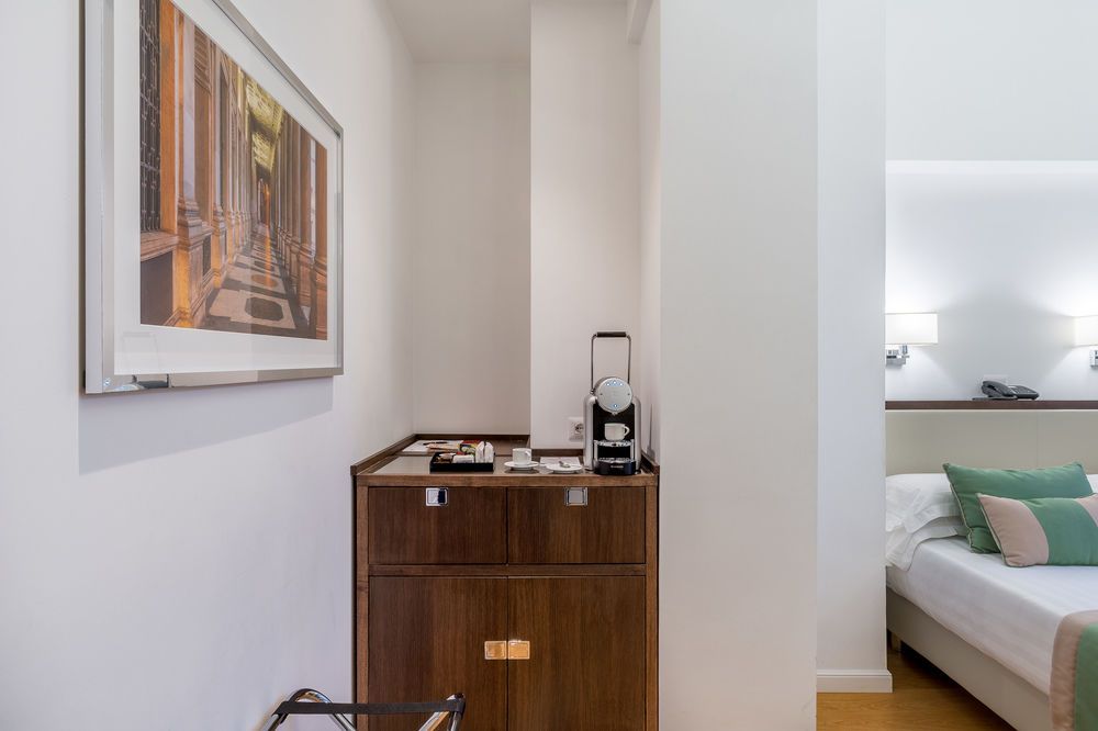 Les Diamants Spanish Steps Suites