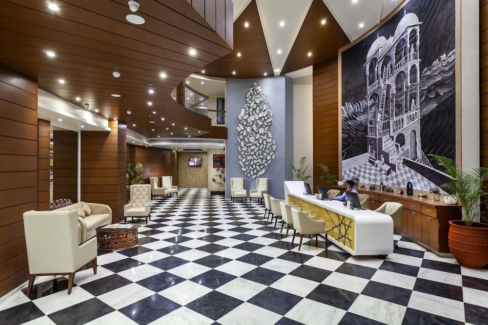 Justa Sajjangarh Resort & Spa