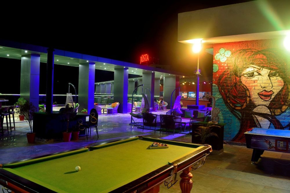 Justa Sajjangarh Resort & Spa