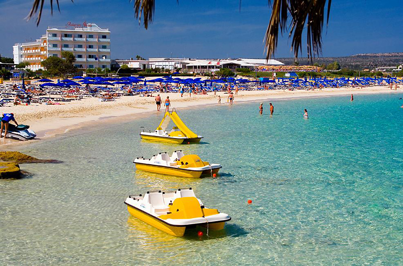 Asterias Beach Hotel
