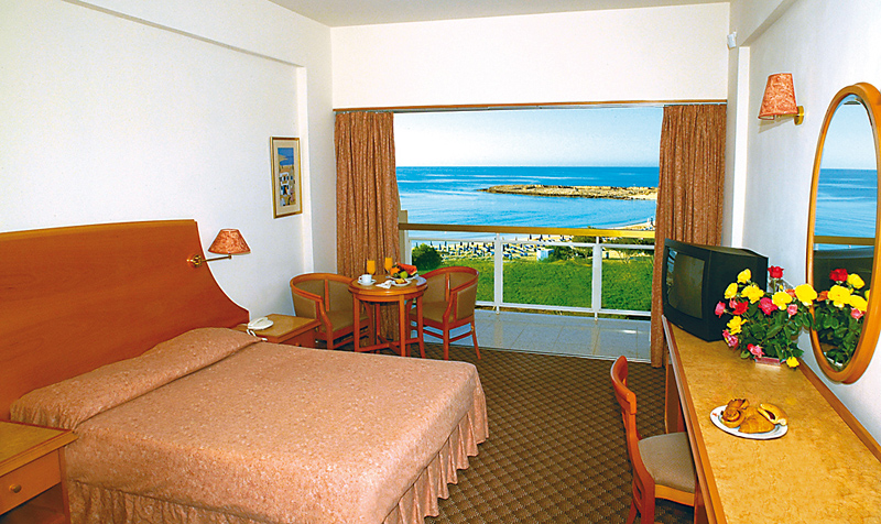 Asterias Beach Hotel