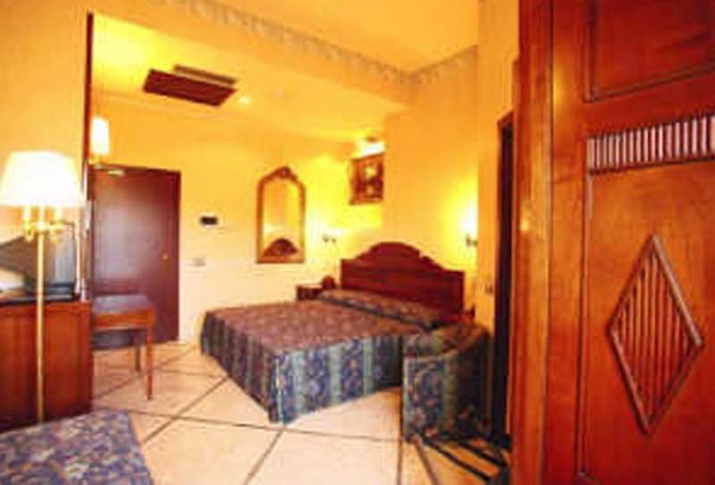 Hotel Domus Aurea