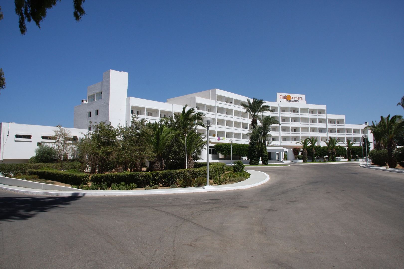 Hotel Tropicana Club & Spa
