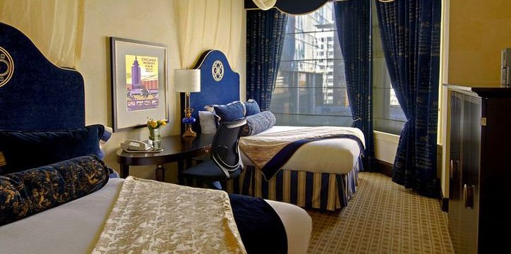Staypineapple An Iconic Hotel The Loop