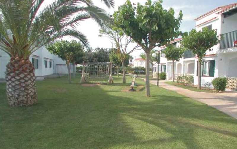 Cala'n Porter Playa Apartments