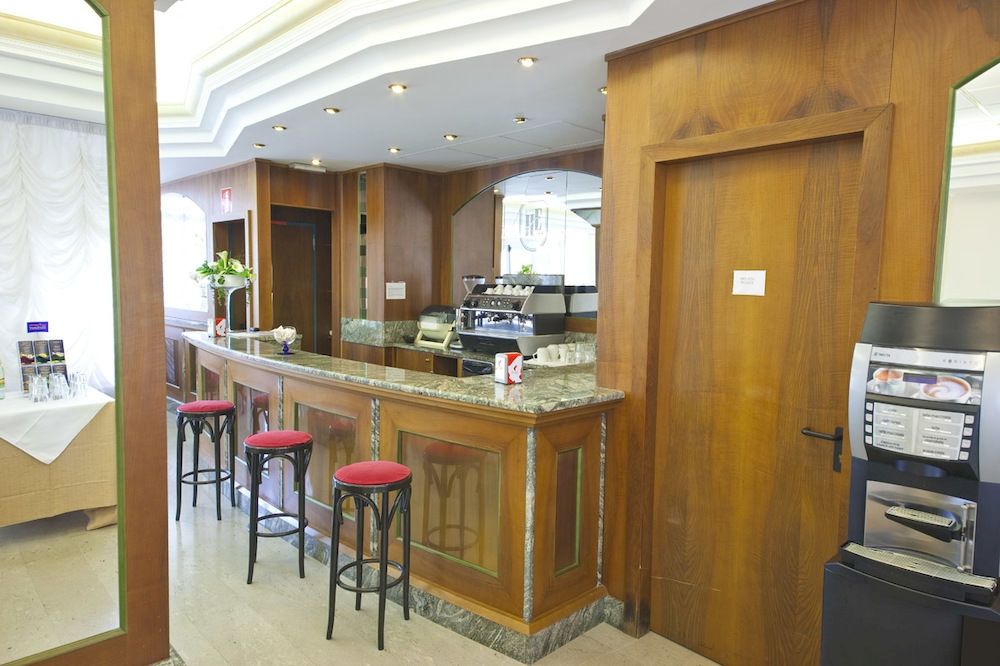 Hotel Excelsior
