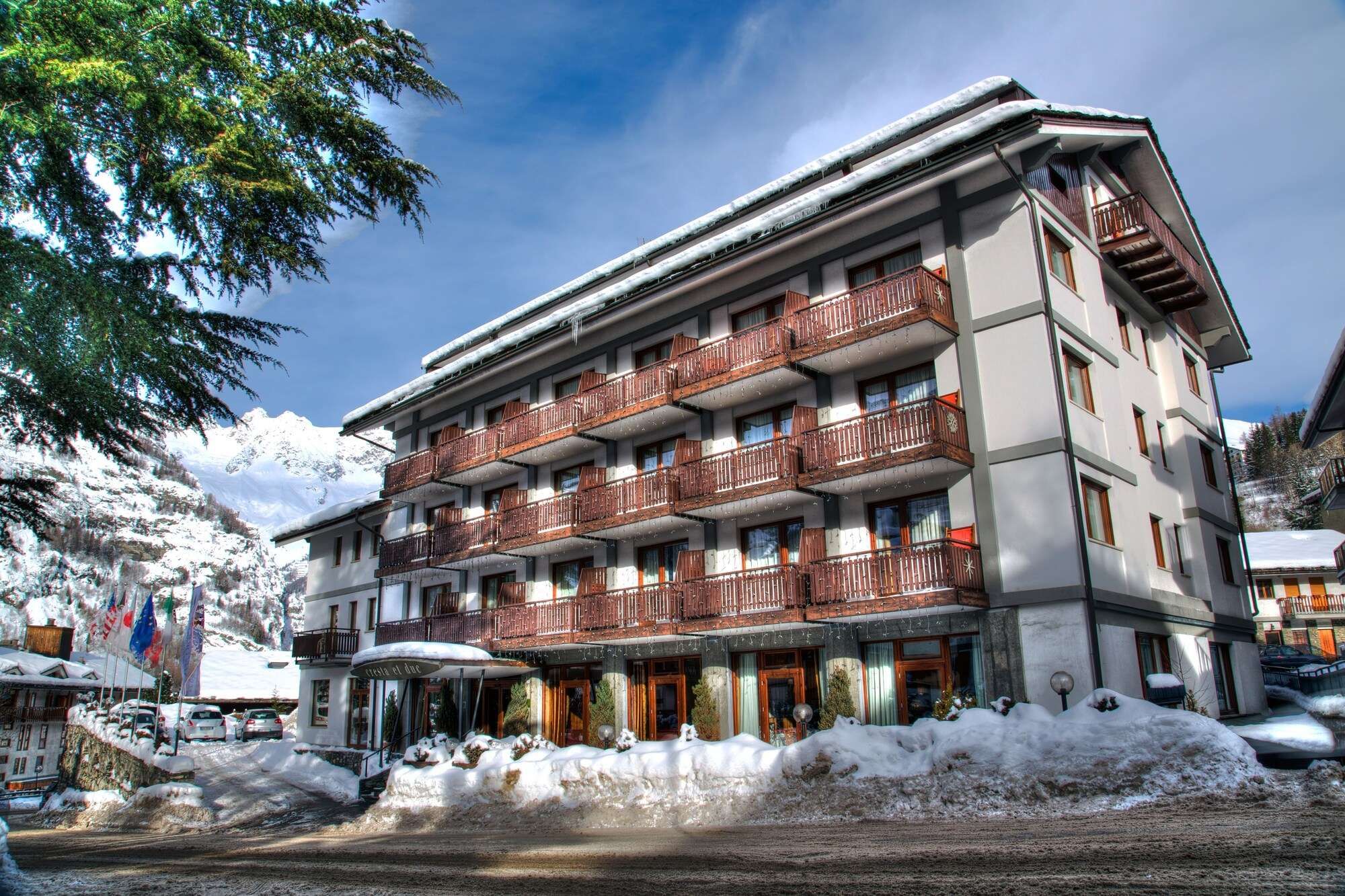 Cresta Et Duc